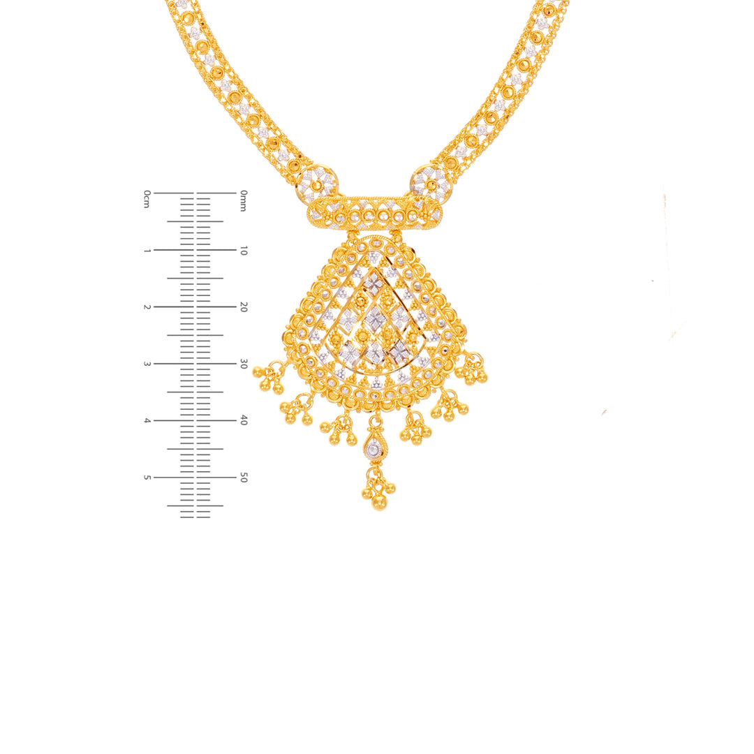 Ravishing Two tone Paata Haaram in 22K Gold