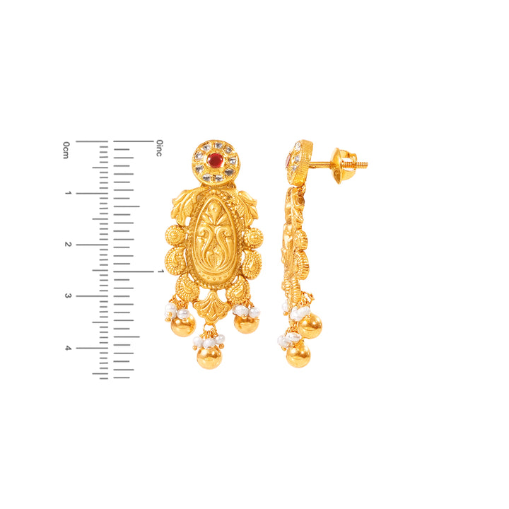 Enchanting Antique Necklace Set With Kundan & Gemstones in 22K Gold