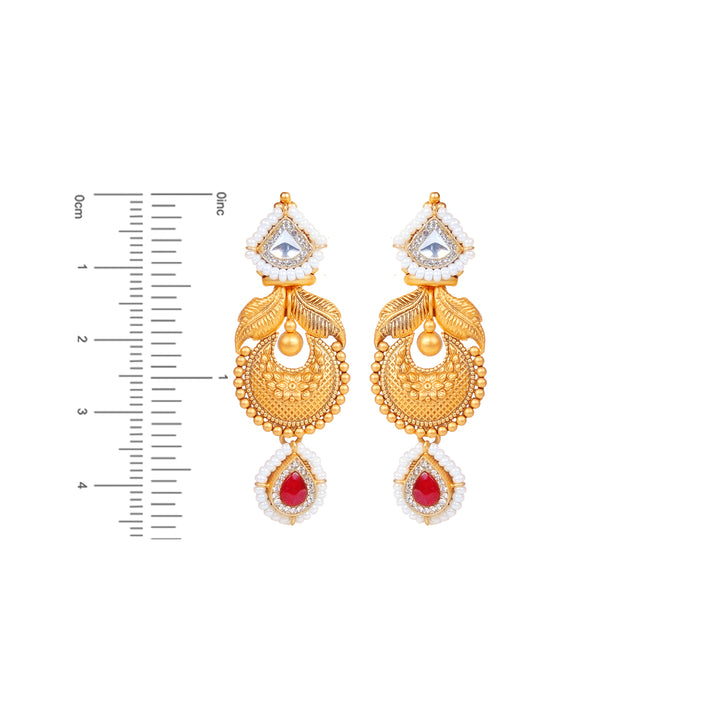 Delightful Antique Necklace Set With Kundan & Gemstones in 22K Gold