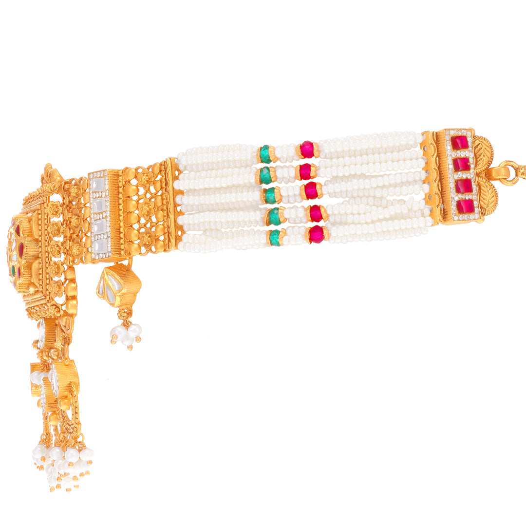 Charming Antique Choker Set With Kundan & Gemstones in 22K Gold
