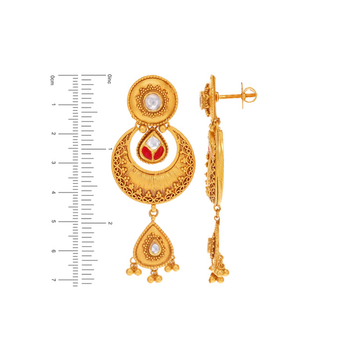 Ornamental Antique Necklace Set With Kundan & Gemstones in 22K Gold