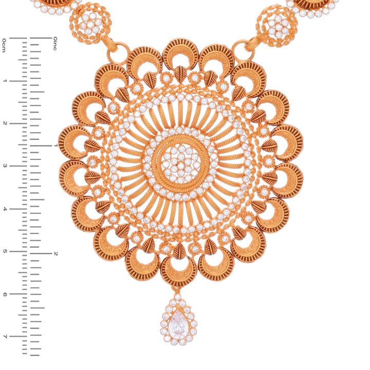 Glamorous Antique Paata Haaram With White Polki & Pearl in 22K Rose Gold