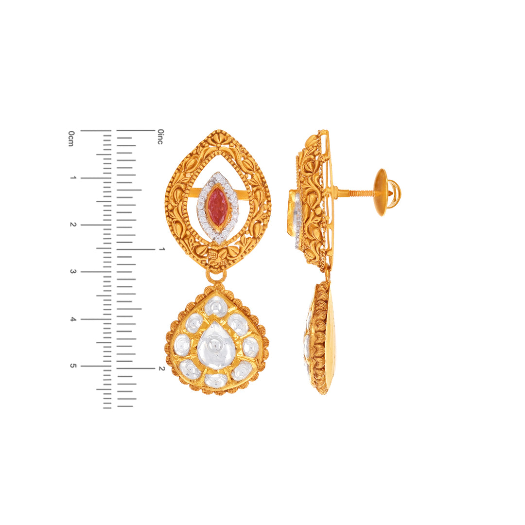 Ravishing Antique Necklace Set With Kundan & Gemstones in 22K Gold