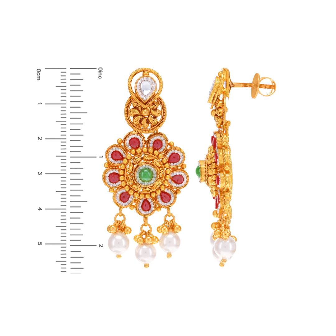 Glamorous Antique Necklace Set With Kundan & Gemstones in 22K Gold