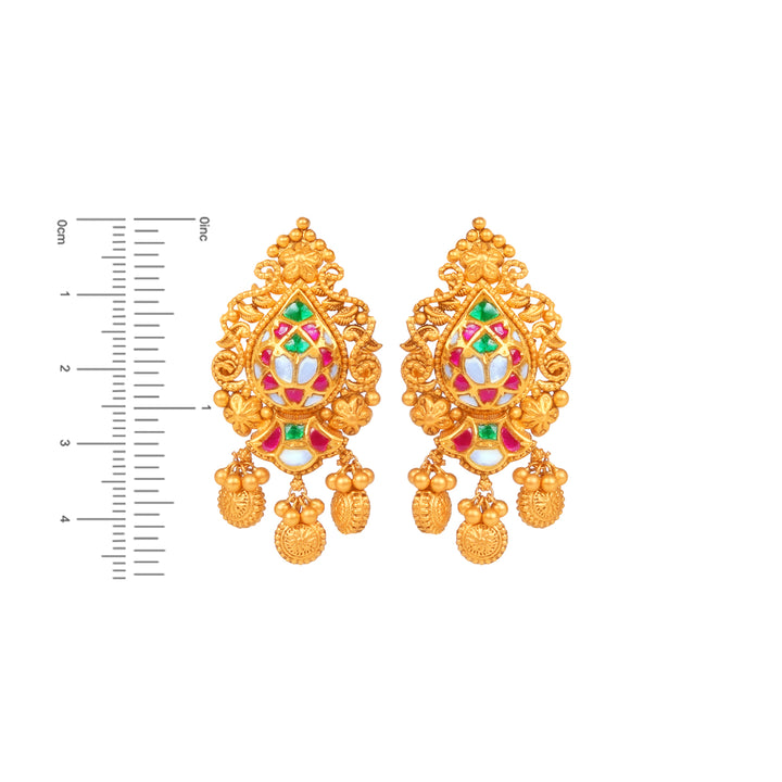 Captivating Antique Necklace Set With Kundan & Gemstones in 22K Gold