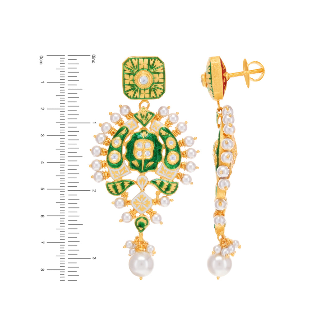 Elegant Antique Necklace Set With Pearl & Kundan in 22K Gold