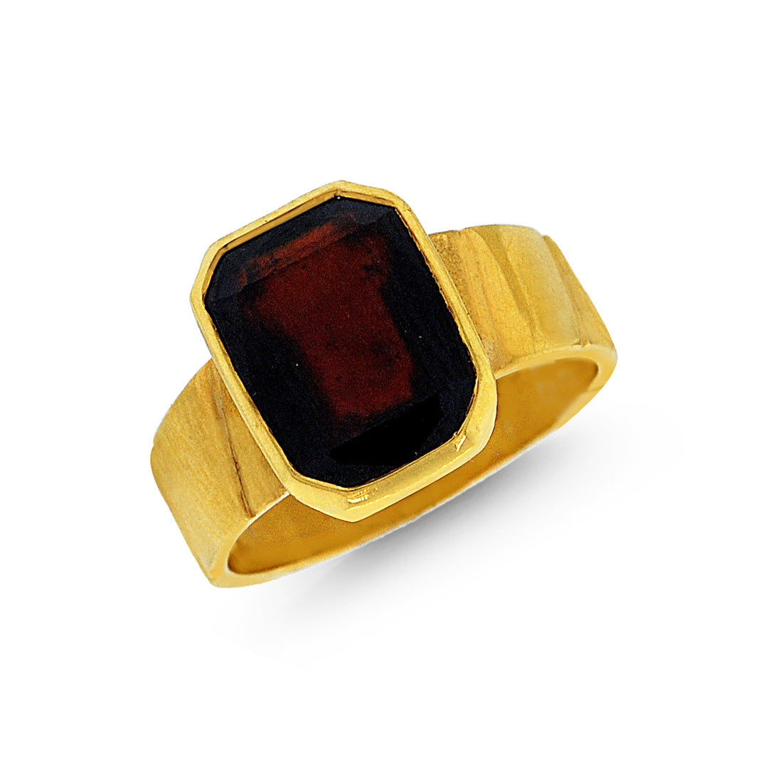 Astrological Ring with Garnet in 22K Gold