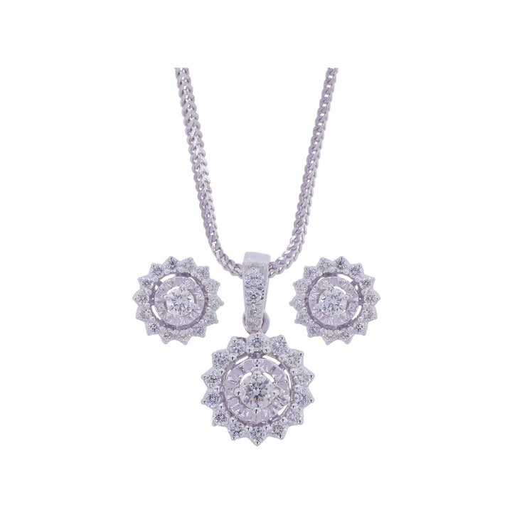 0.52Ct VVS/FG Diamond Pendant Set in 18K White Gold