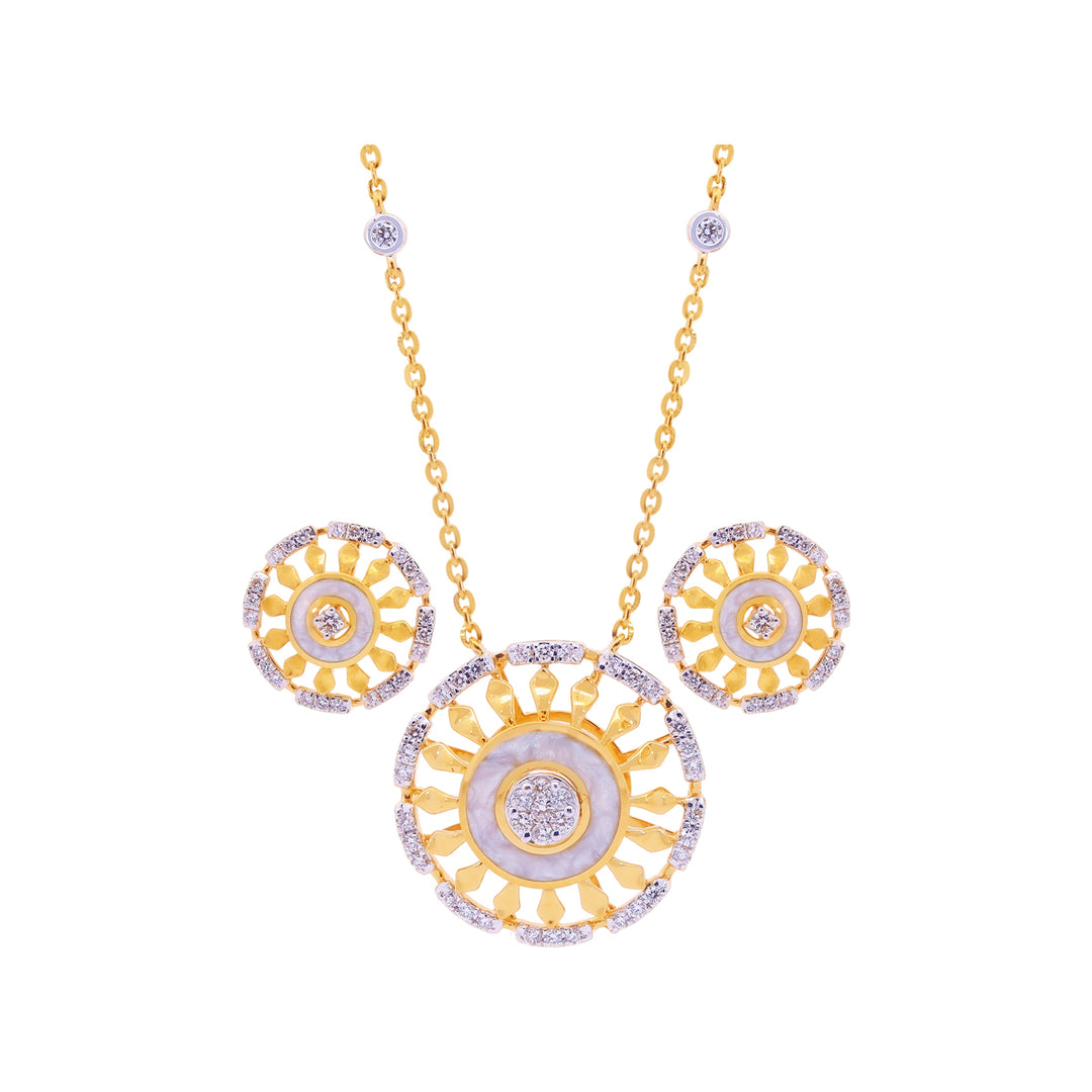 0.74Ct VVS/FG Diamond Pendant Set in 18K Gold