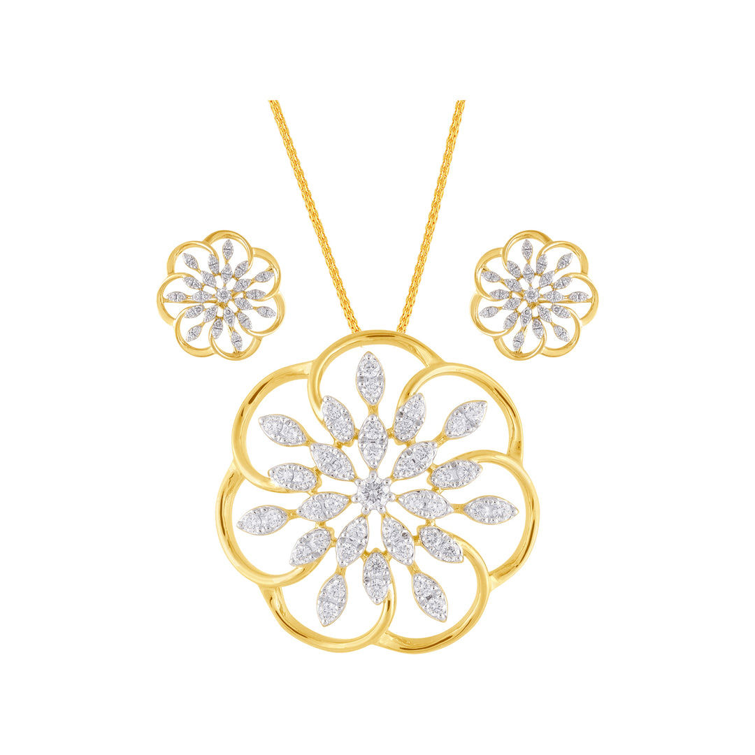 0.77Ct VVS/FG Diamond Pendant Set in 18K Gold