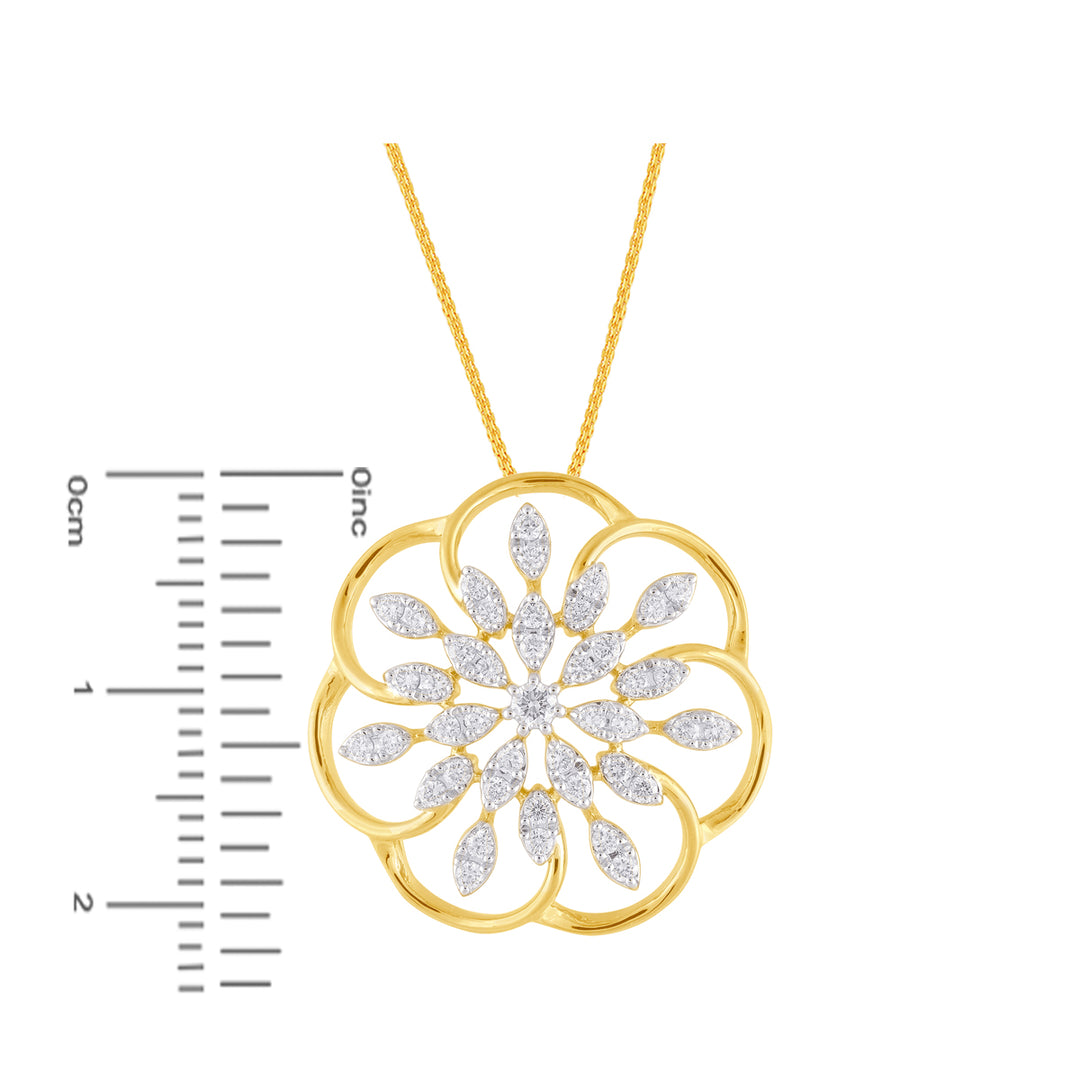 0.77Ct VVS/FG Diamond Pendant Set in 18K Gold