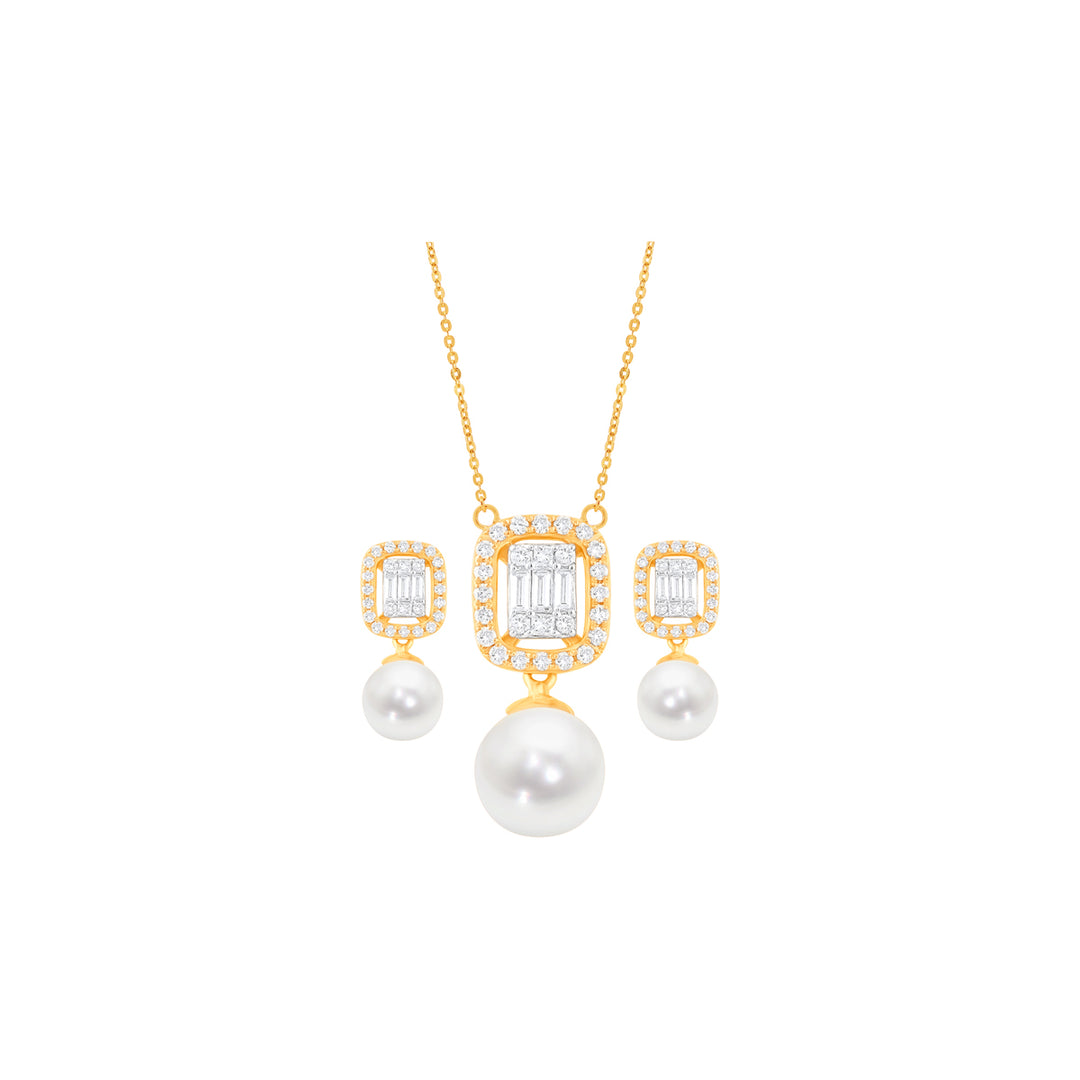 0.71Ct VVS/FG Diamond Pendant Set in 18K Gold
