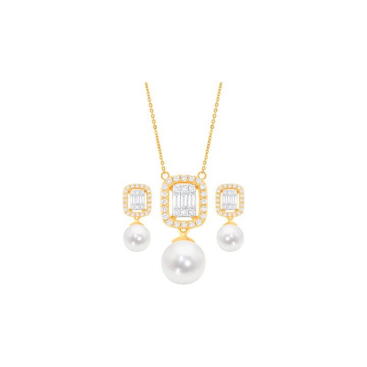 0.71Ct VVS/FG Diamond Pendant Set in 18K Gold
