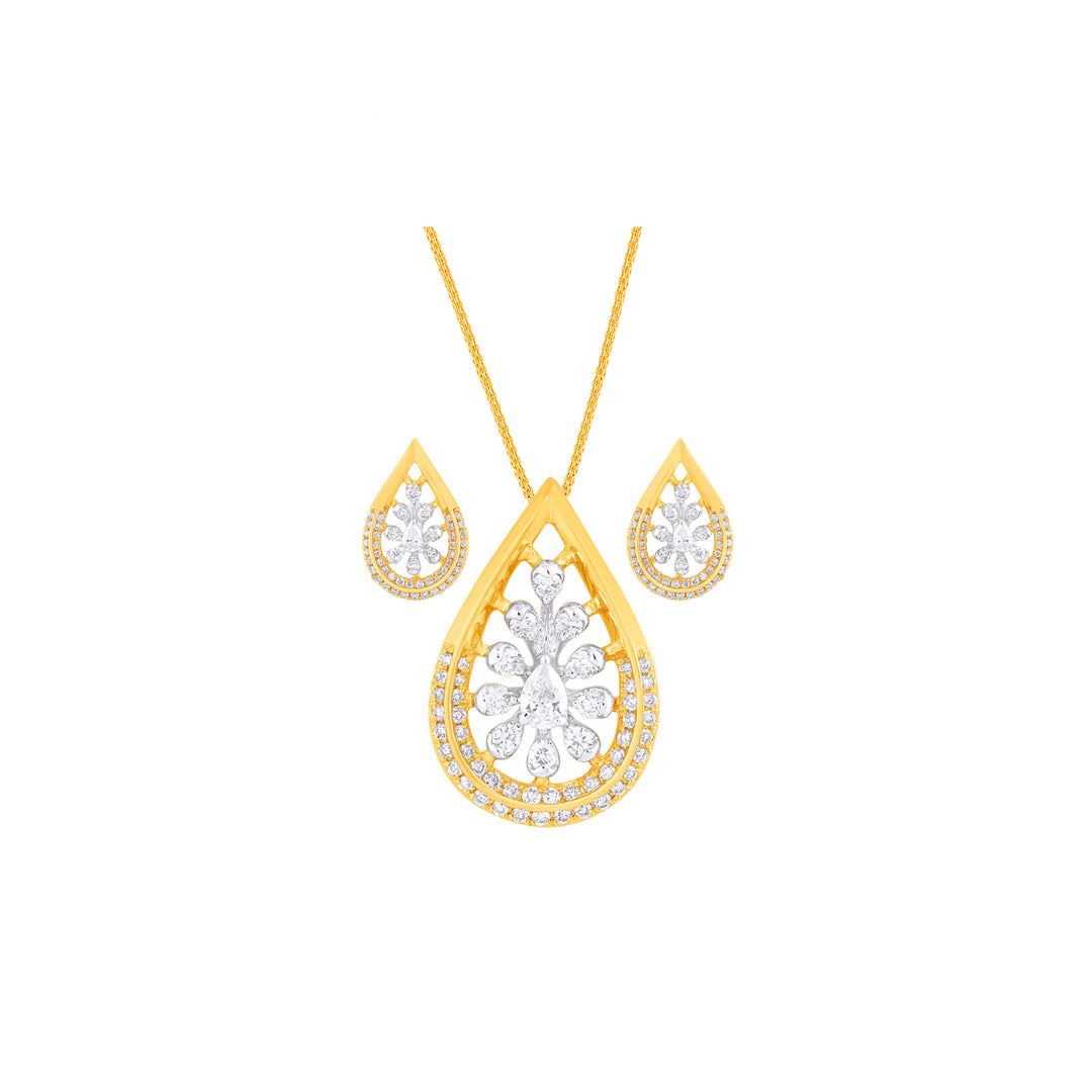 0.70Ct VVS/FG Diamond Pendant Set in 18K Gold