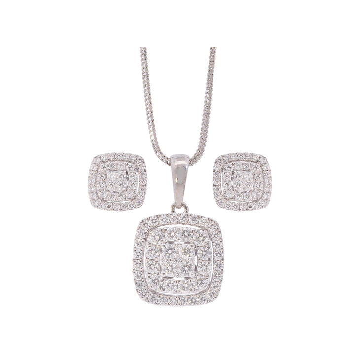 2.32Ct VVS/FG Diamond Pendant Set in 18K White Gold