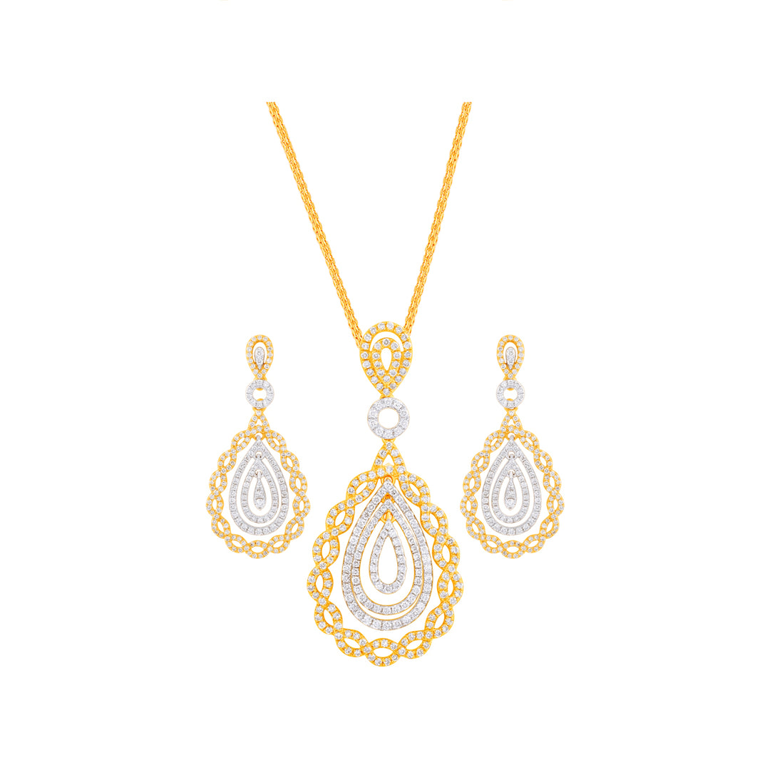 2.39Ct VVS/FG Diamond Pendant Set in 18K Gold