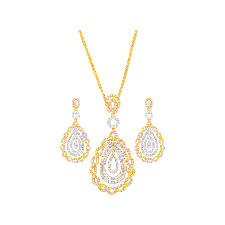 2.39Ct VVS/FG Diamond Pendant Set in 18K Gold