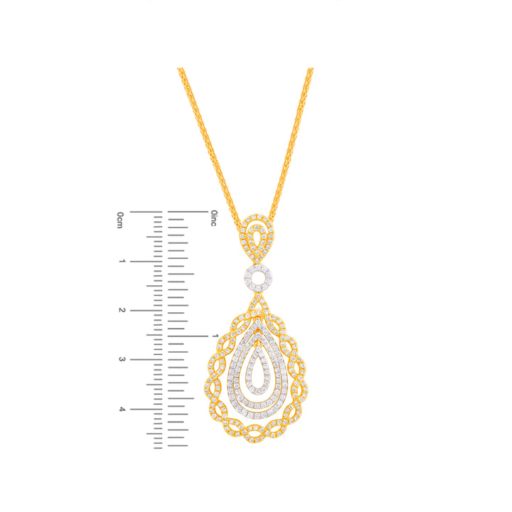 2.39Ct VVS/FG Diamond Pendant Set in 18K Gold