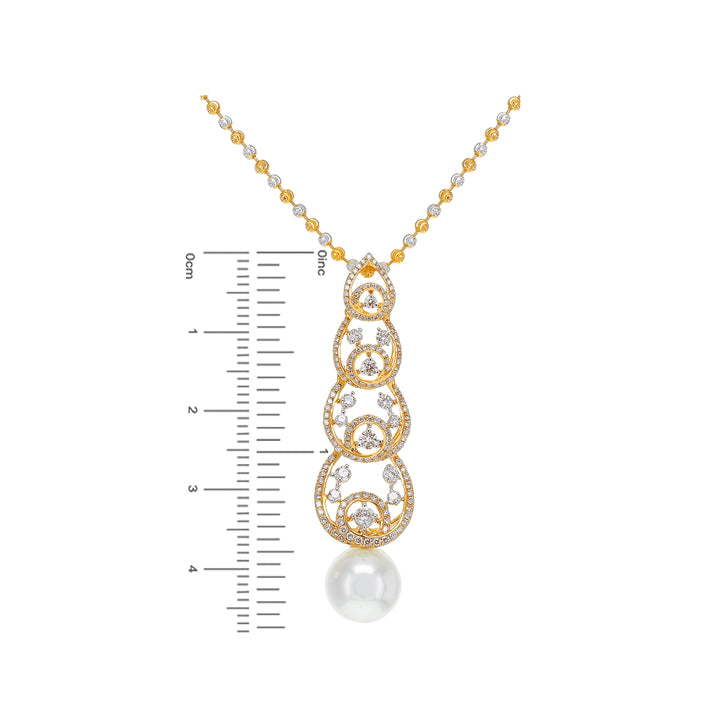 2.30Ct VVS/FG Diamond Pendant Set in 18K Gold