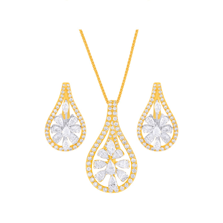2.33Ct VVS/FG Diamond Pendant Set in 18K Gold