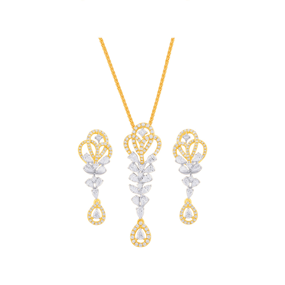 2.10Ct VVS/FG Diamond Pendant Set in 18K Gold
