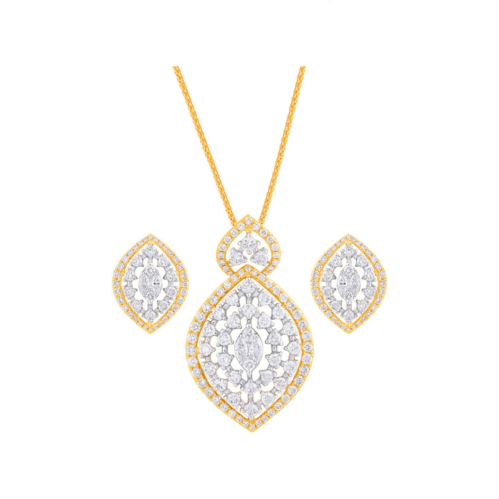 2.29Ct VVS/FG Diamond Pendant Set in 18K Gold