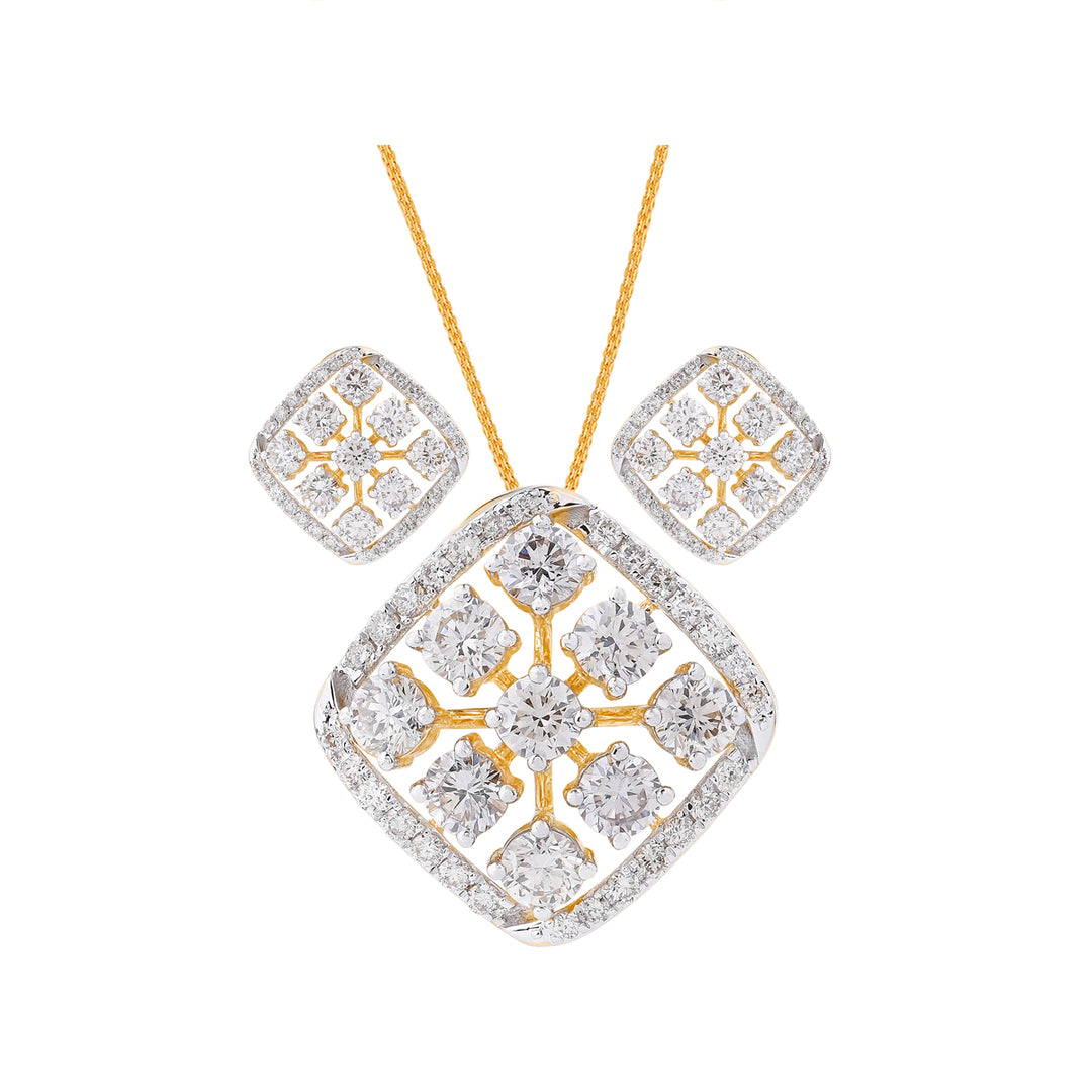 3.07Ct VS/GHI Diamond Pendant Set in 18K Gold