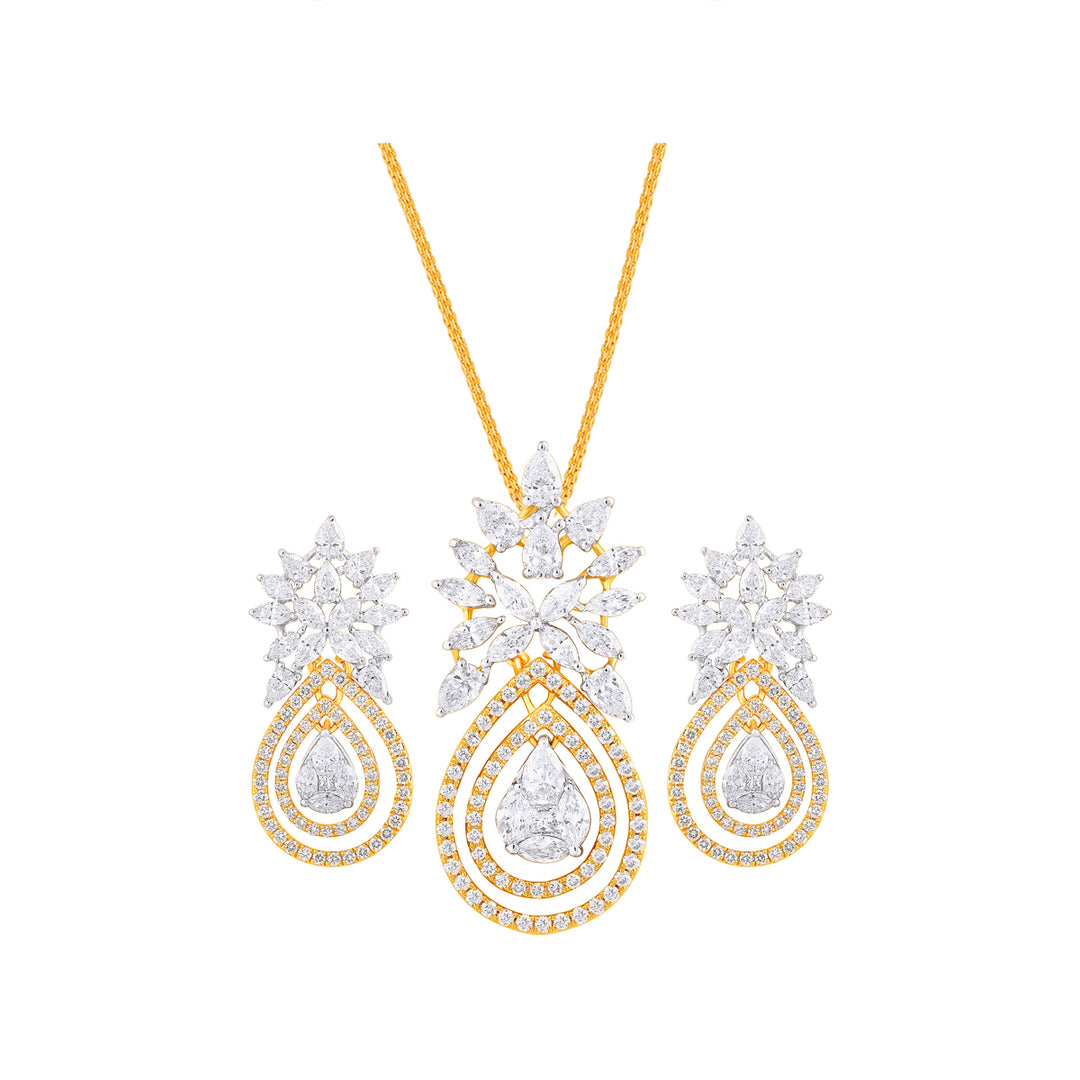 3.53Ct VVS/FG Diamond Pendant Set in 18K Gold