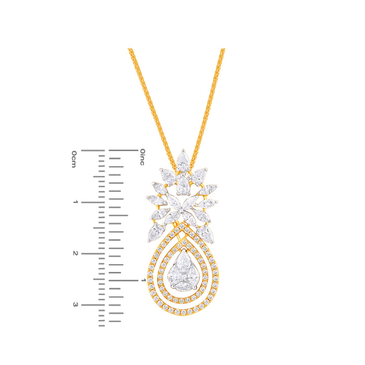 3.53Ct VVS/FG Diamond Pendant Set in 18K Gold