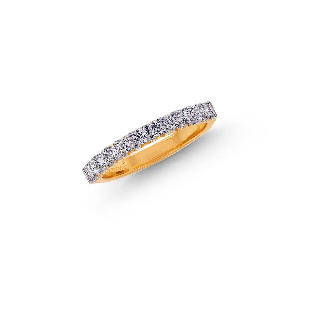 0.47Ct VVS/FG Diamond Band in 18K Gold