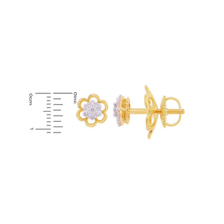 0.56Ct VVS/FG Diamond Earrings in 18K Gold