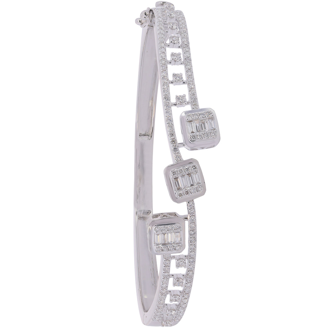 1.57Ct VVS/FG Diamond Bangle Bracelet in 18K White Gold