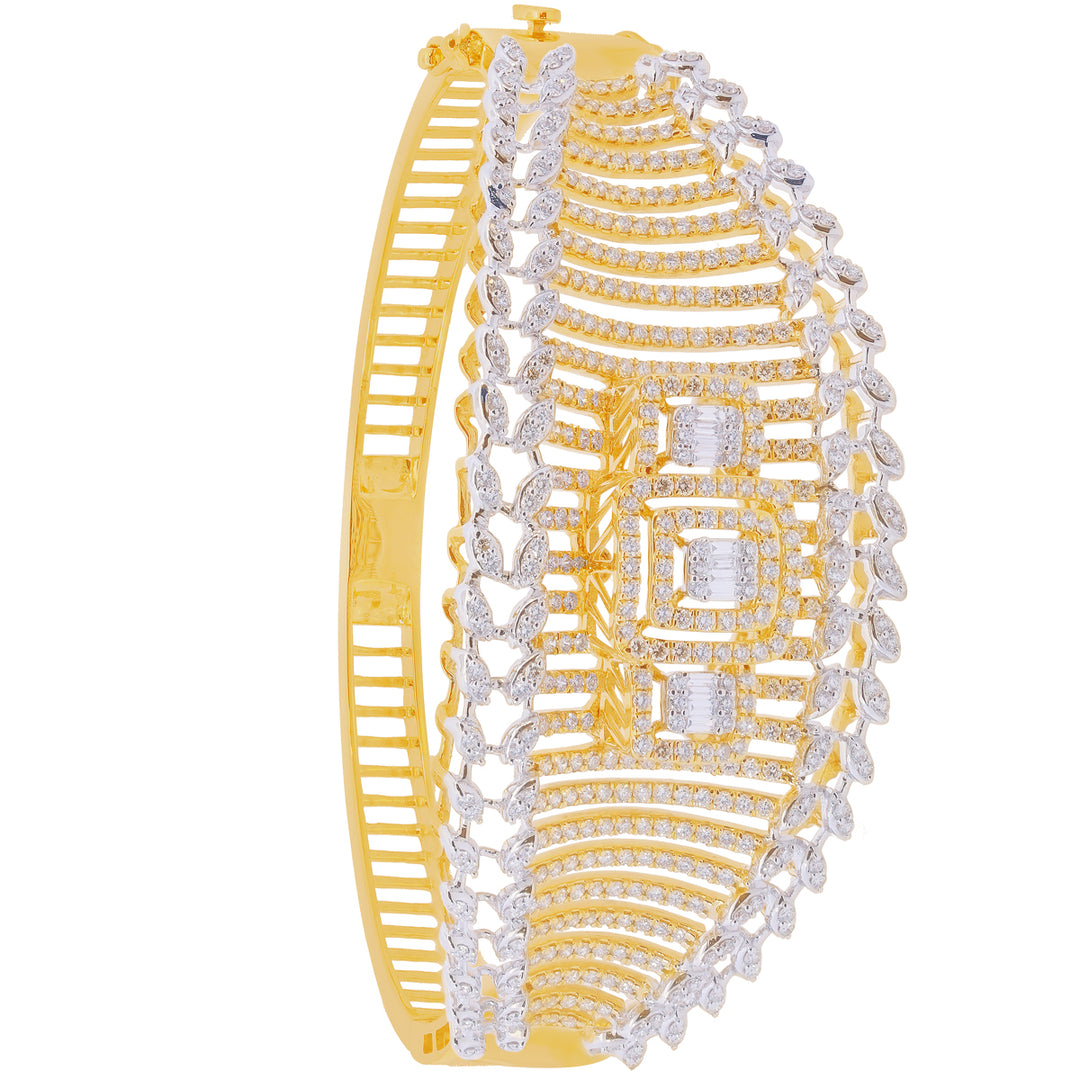 2.86Ct VVS/FG Diamond Bangle Bracelet in 18K Gold