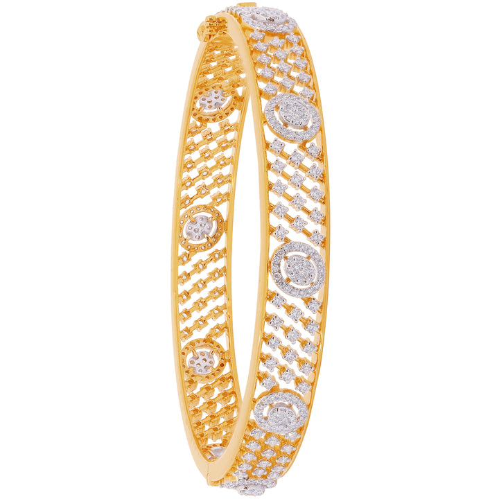 6.18Ct VVS/FG Diamond Set of 2pcs Bangles in 18K Gold