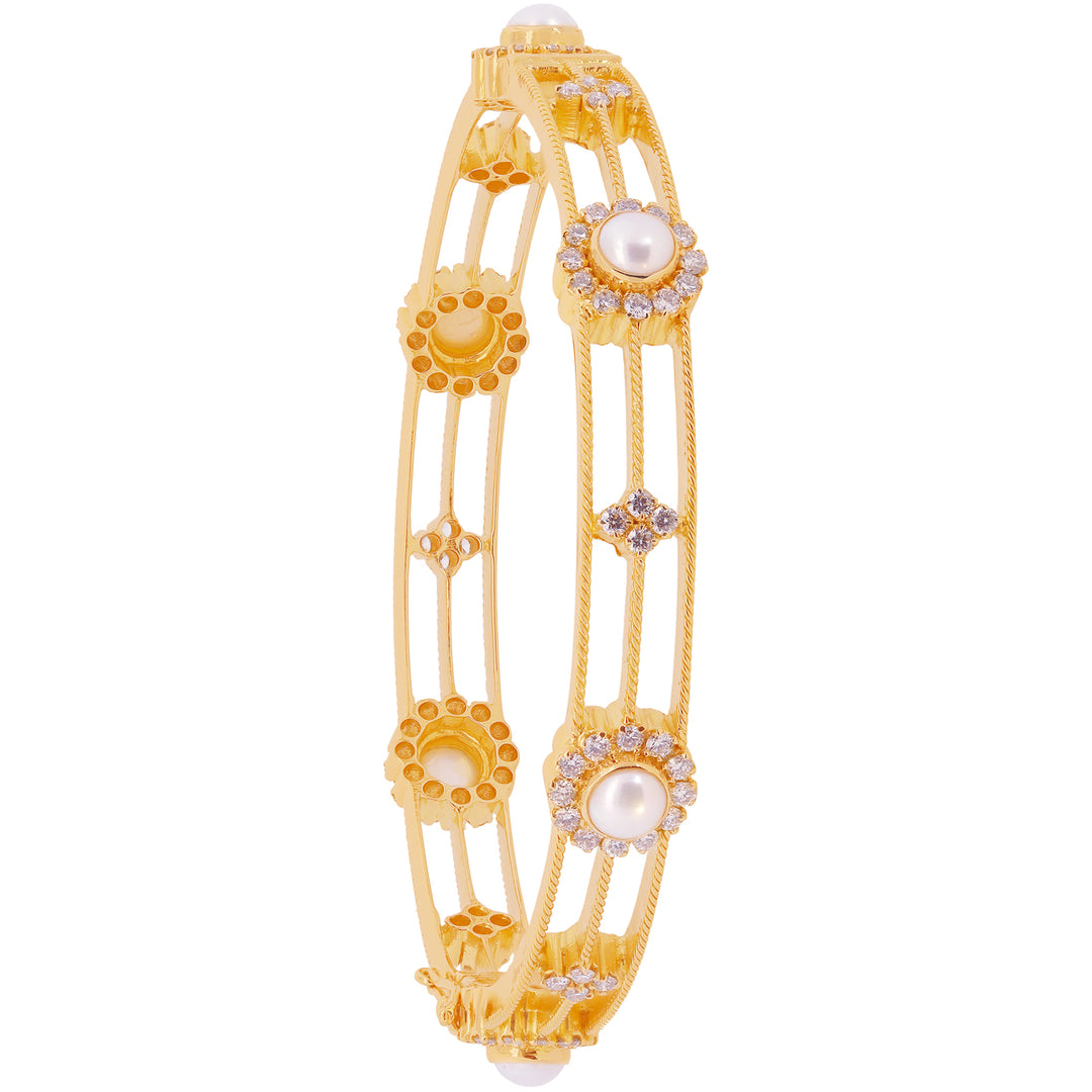 3.98Ct VS/GH Diamond 2pcs Bangle With Pearl in 18K Gold