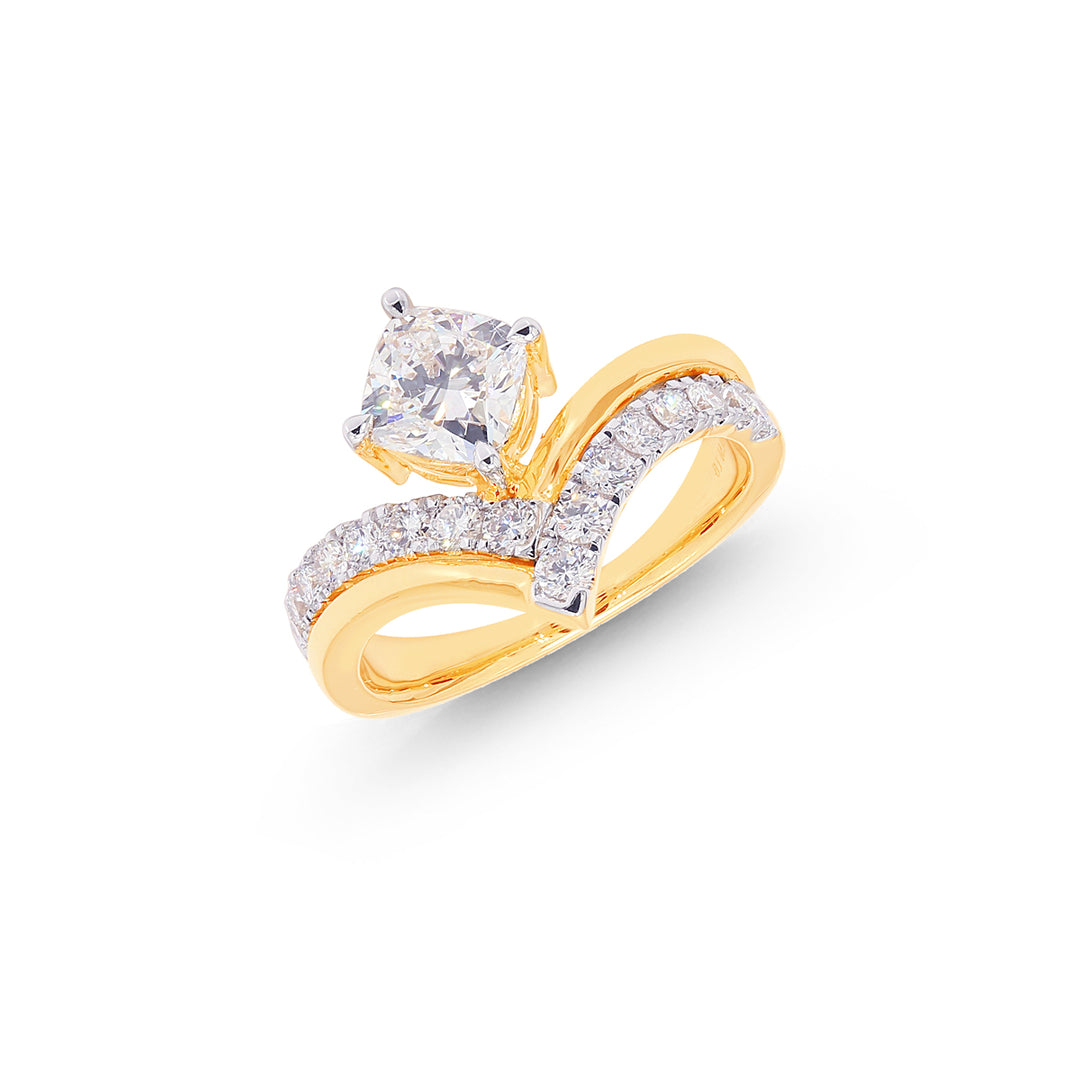 1.56CTW VVS2E IGI Certified Lab Grown Diamond Ring in 18K Gold