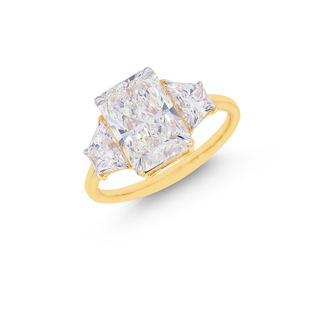 4.13CTW VVS/EF IGI Certified Lab Grown Diamond Ring in 18K Gold