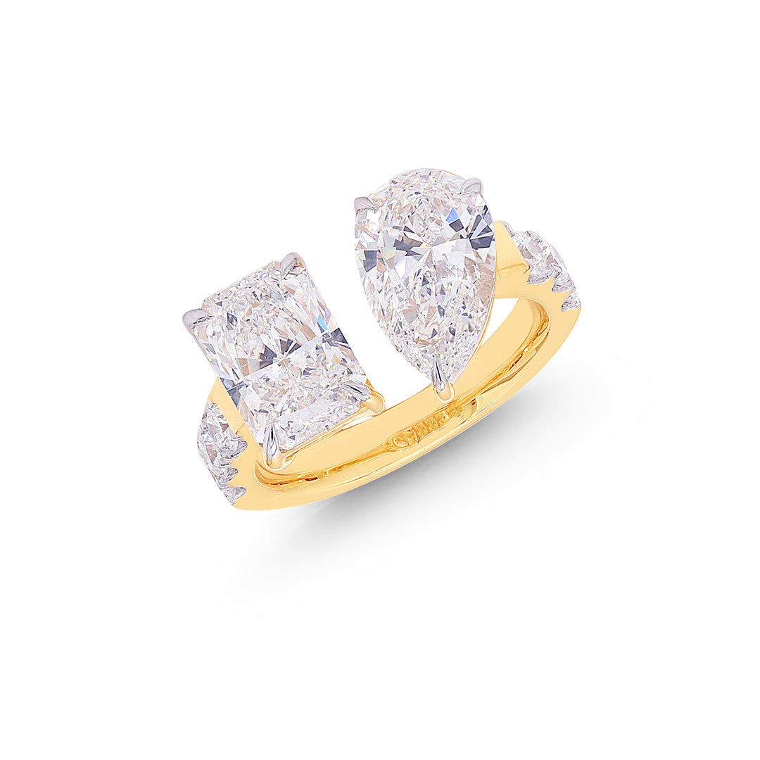 4.61CTW VVS/EF IGI Certified Lab Grown Diamond Ring in 18K Gold