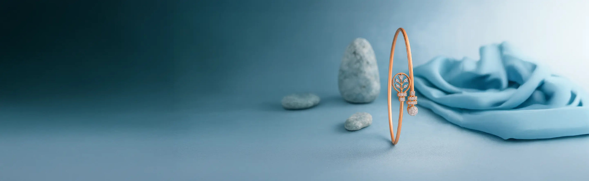 Women / Bangles / Bangle Bracelets