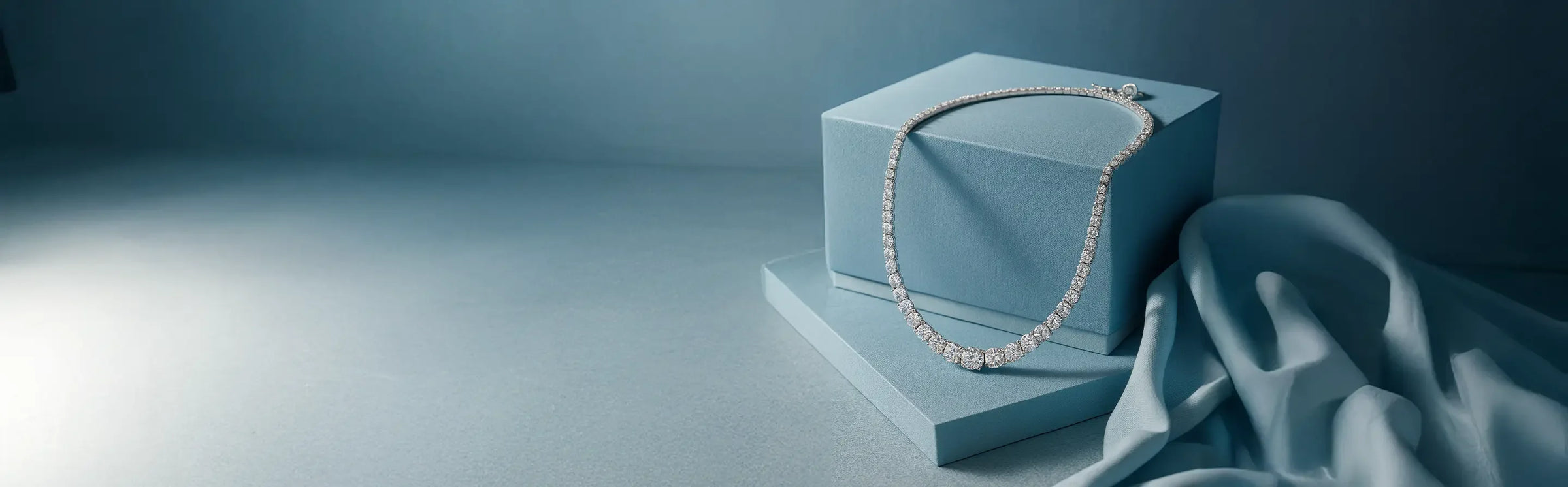 Women / Certified Solitaires / Necklaces