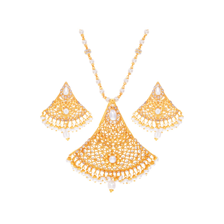 Delightful Antique Pendant Set With Pearl & CZ In 22K Gold