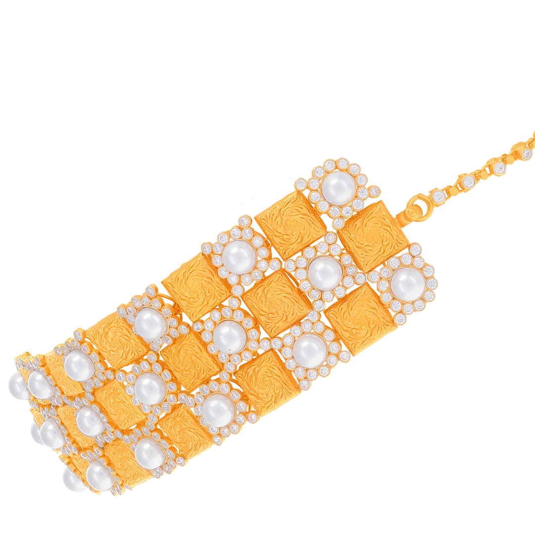 Precious Antique Choker Set With White Polki in 22K Rose Gold