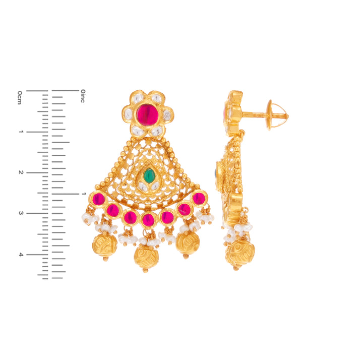 Ravishing Antique Necklace Set With Kundan & Gemstones in 22K Gold