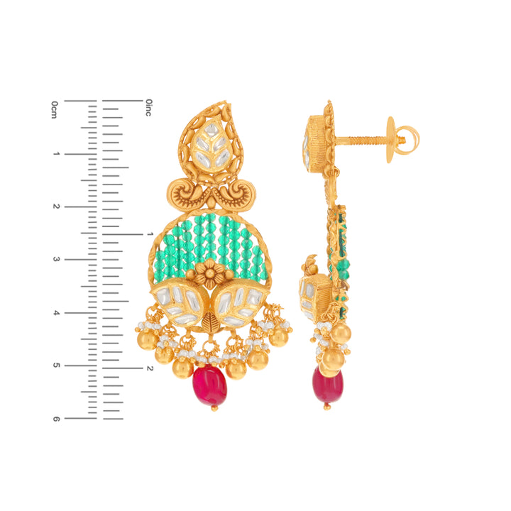 Delightful Antique Necklace Set With Kundan & Gemstones in 22K Gold