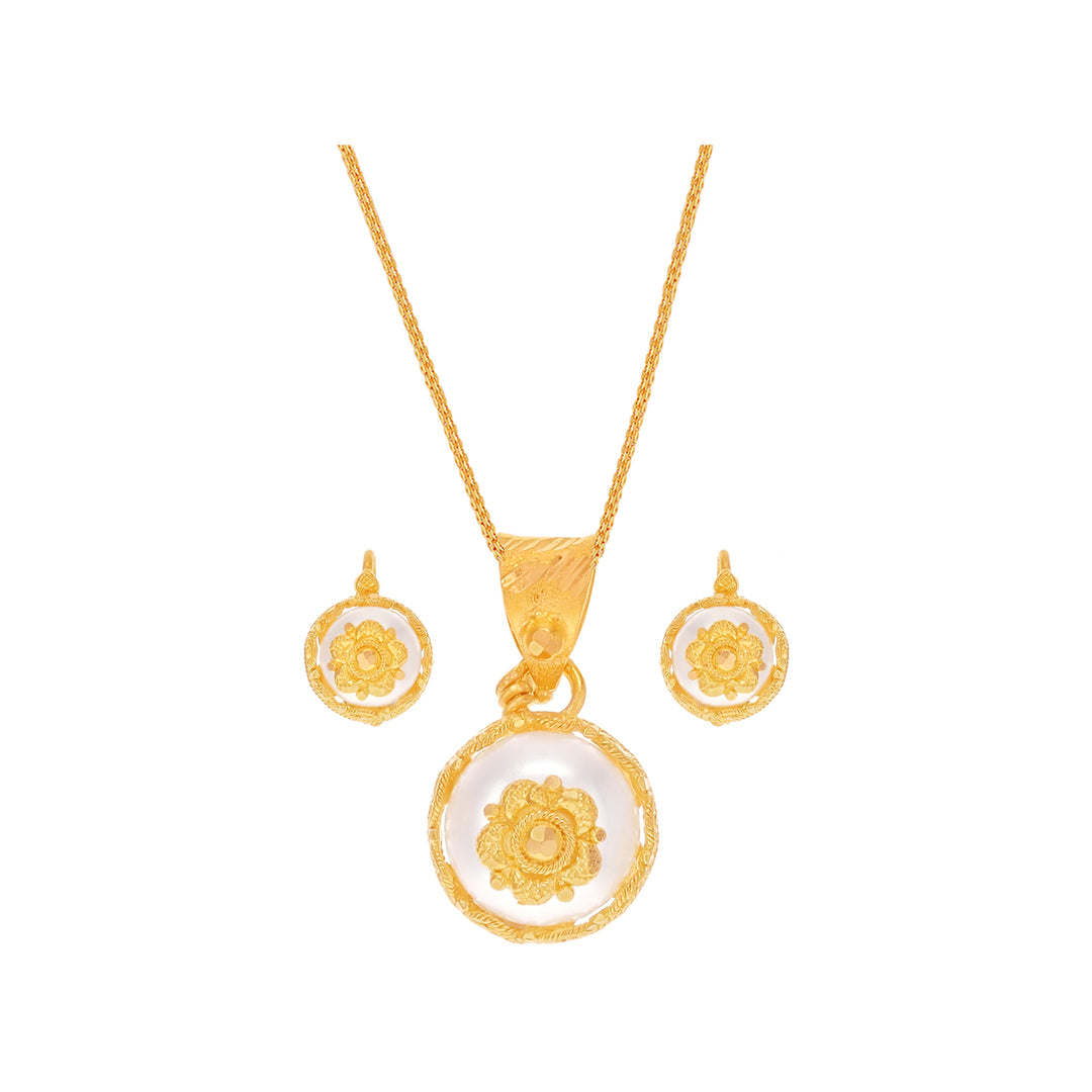 Captivating Pendant Set With Pearl in 22K Gold