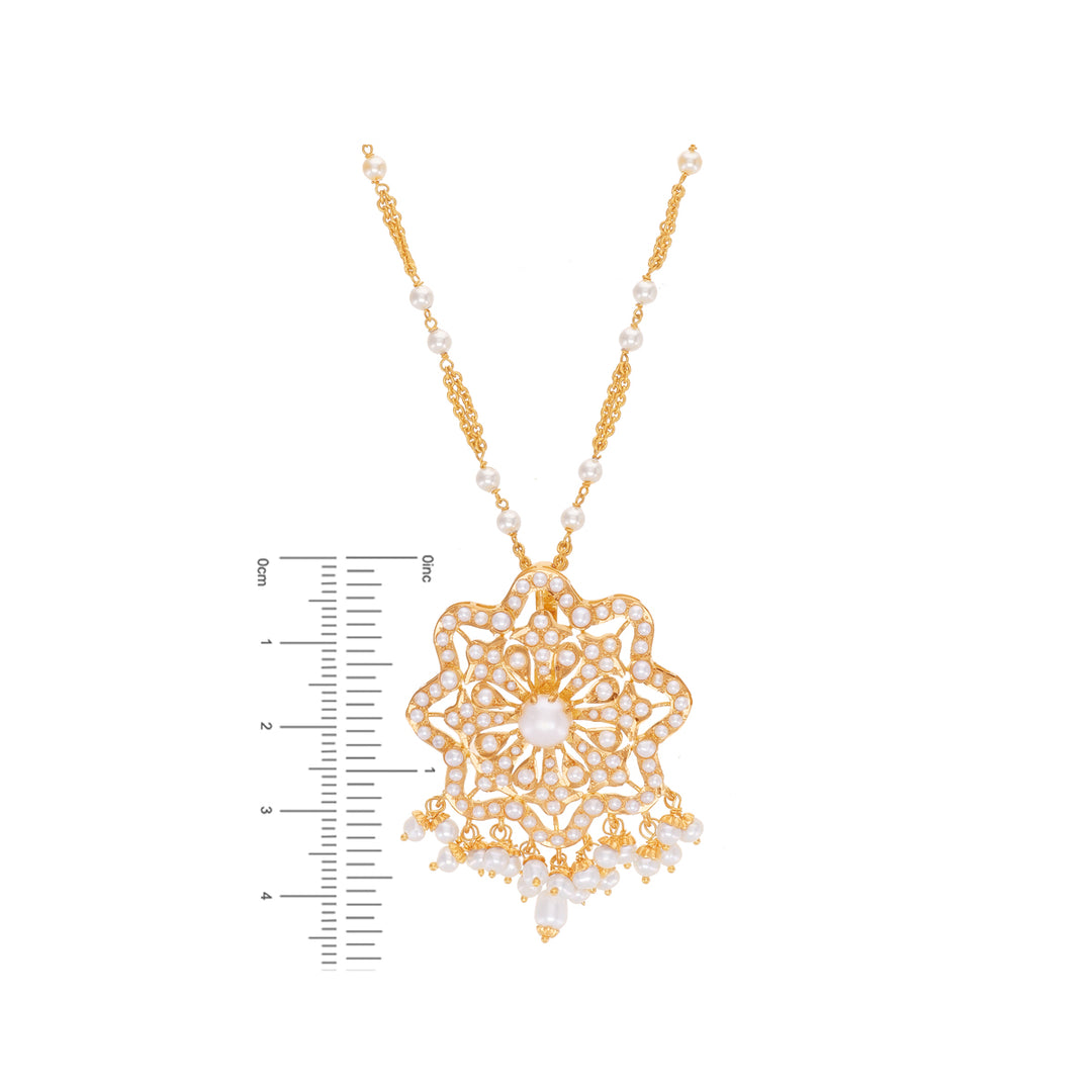 Elegant Antique Pendant Set With Pearl in 22K Gold