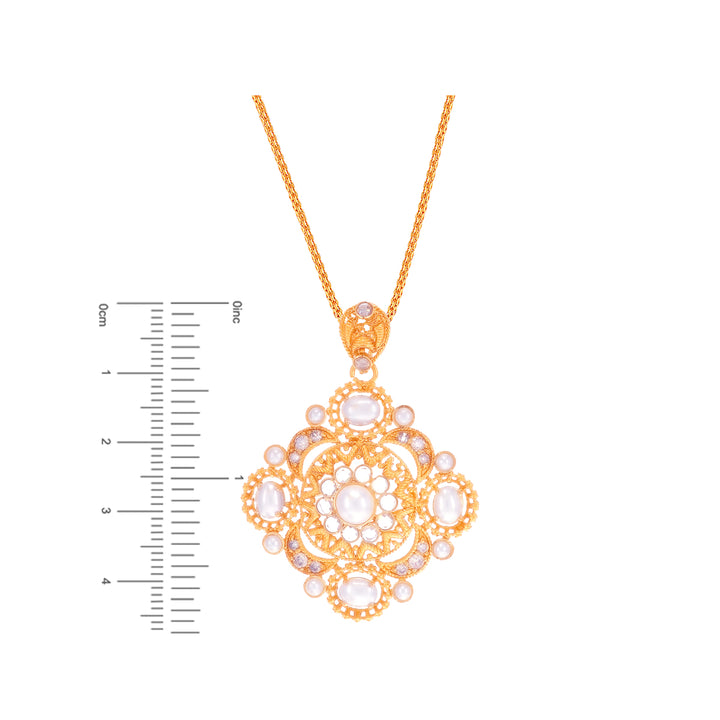 Mesmerizing Antique Pendant Set With Pearl & Polki in 22K Gold