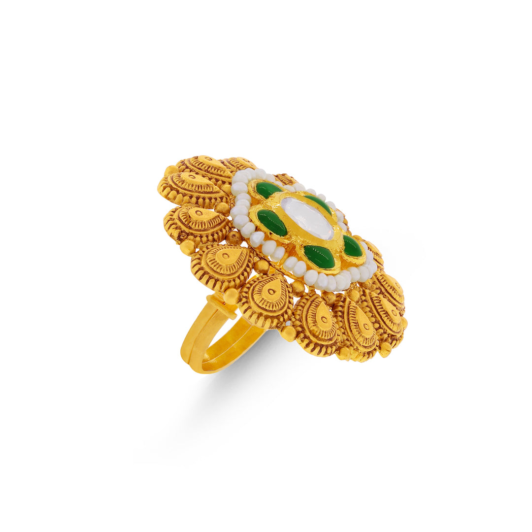 Elegant Antique Ring with Gemstones in 22K Gold