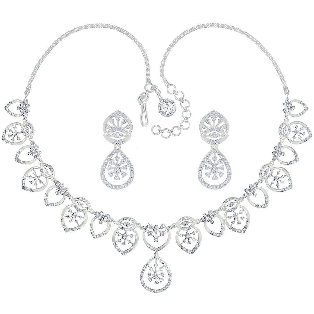 2.84Ct VVS/FG Diamond Necklace Set in 18K White Gold