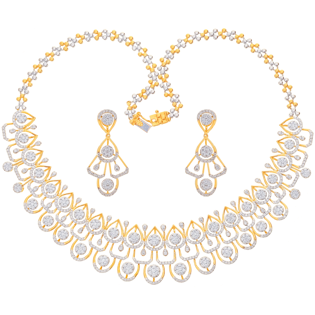 9.40Ct VVS/FG Diamond Necklace Set in 18K Gold